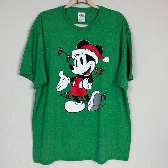 Disney Mickey Mouse Christmas Santa Green Short Sleeve T-shirt XL - Picture 1 of 7